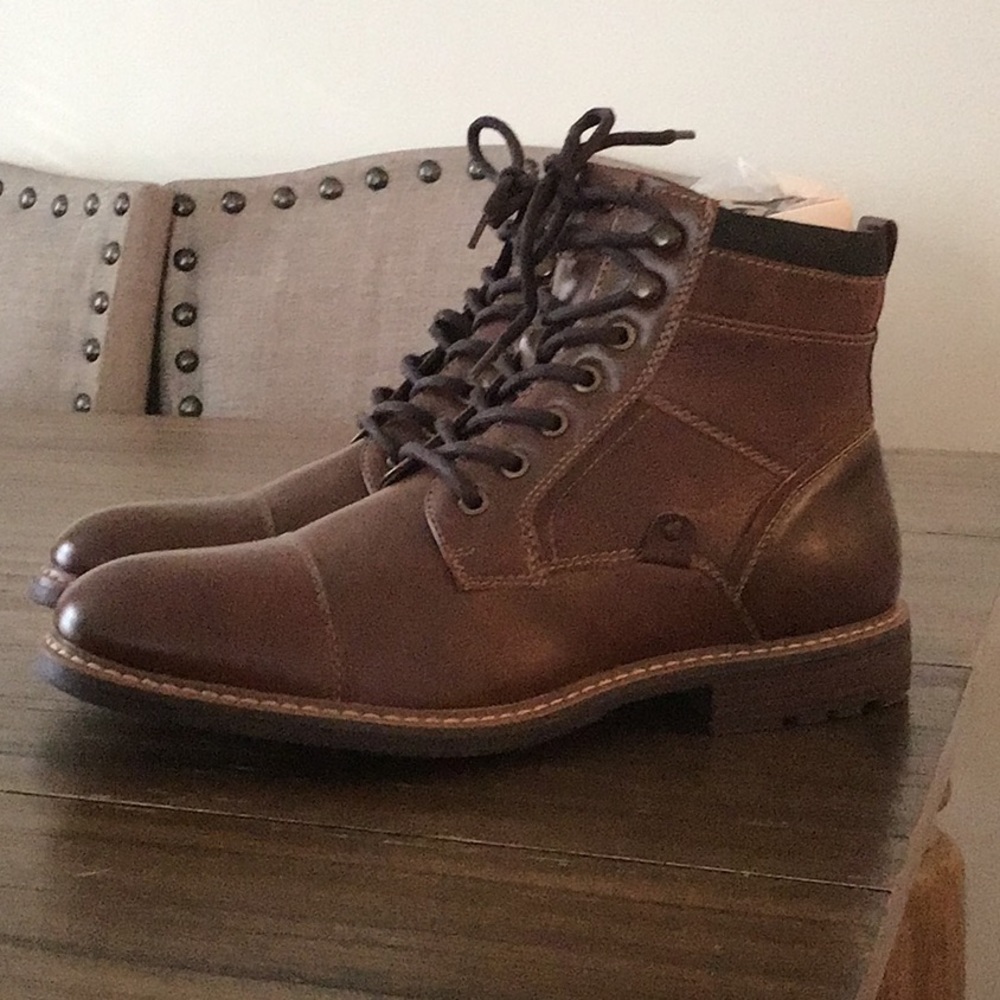 NWT Men’s dress boots